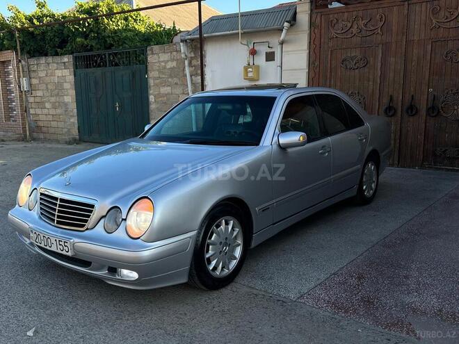 Mercedes E 240 2001, 325,000 km - 2.4 l - Sumqayıt