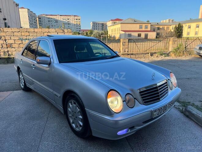 Mercedes E 240 2001, 325,000 km - 2.4 l - Sumqayıt