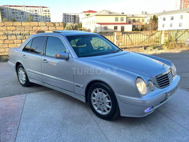 Mercedes E 240 2001, 325,000 km - 2.4 l - Sumqayıt