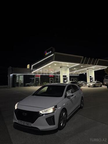 Hyundai IONIQ-2