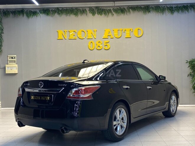 Nissan Altima-6