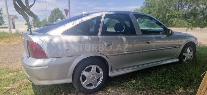 Opel Vectra 1999, 270,000 km - 1.6 l - Tovuz