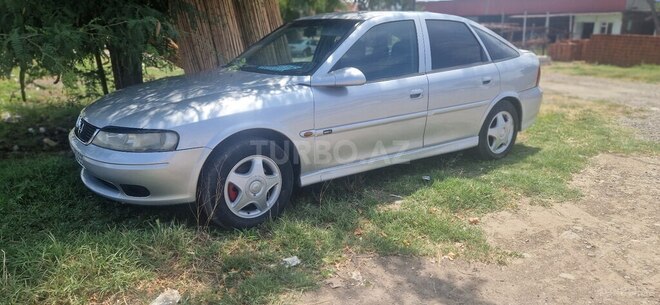 Opel Vectra 1999, 270,000 km - 1.6 l - Tovuz