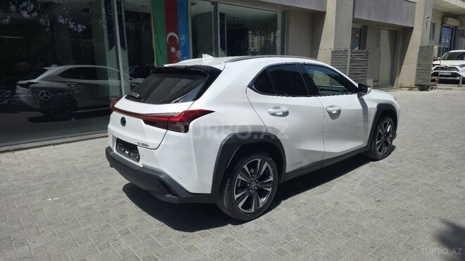 Lexus UX 250h 2021, 63,000 km - 2.0 l - Bakı