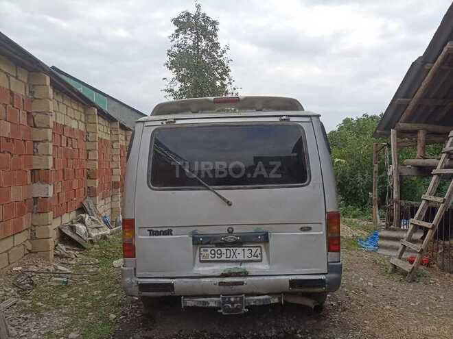 Ford Transit 2000, 443,000 km - 2.5 л - Qax