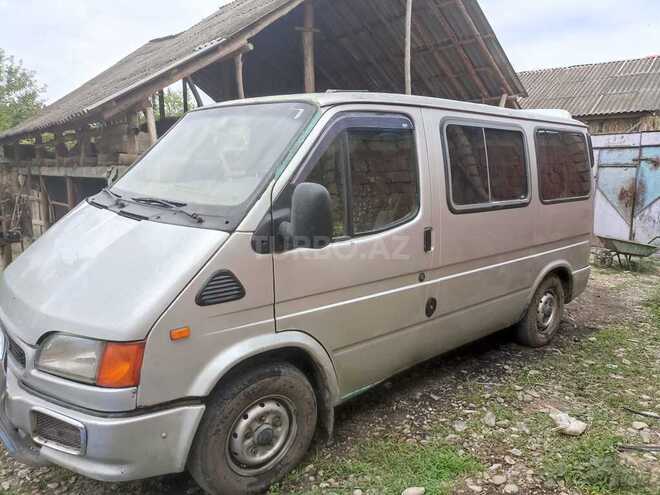 Ford Transit 2000, 443,000 km - 2.5 л - Qax