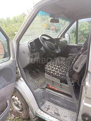 Ford Transit 2000, 443,000 km - 2.5 л - Qax