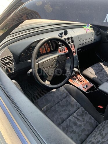 Mercedes C 180 1999, 328,000 km - 1.8 l - Sumqayıt