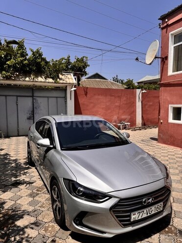 Hyundai Avante 2016, 204,000 km - 1.6 л - Bakı