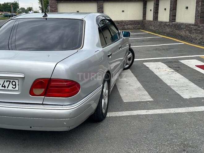 Mercedes E 230 1996, 556,500 km - 2.3 l - Balakən