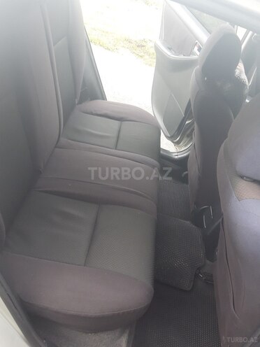Toyota Corolla 2004, 543,688 km - 2.0 l - Balakən