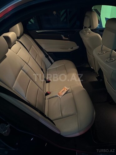 Mercedes E 220 d 4MATIC 2014, 280,000 km - 2.2 л - Bakı