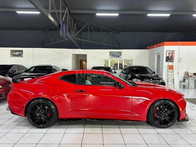 Chevrolet Camaro-11