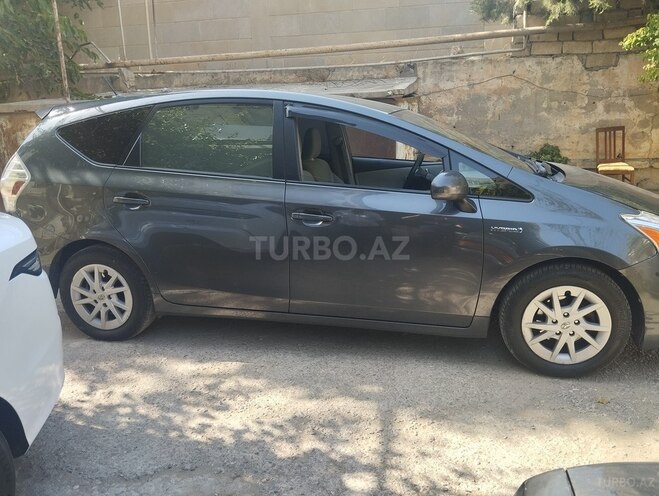 Toyota Prius V 2012, 276,000 km - 1.8 l - Bakı