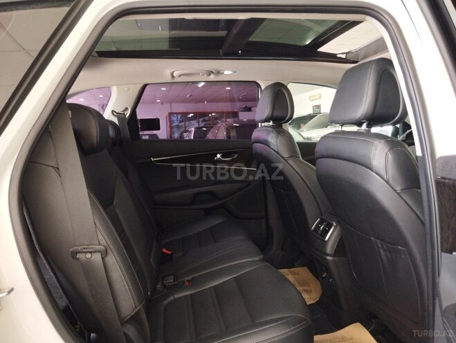 Kia Sorento-7