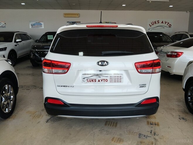 Kia Sorento-5