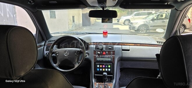 Mercedes E 270 2001, 380,000 km - 2.7 l - Bakı