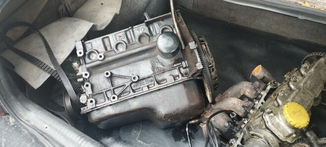 Opel Vectra 1992, 234,567 km - 1.6 l - Oğuz