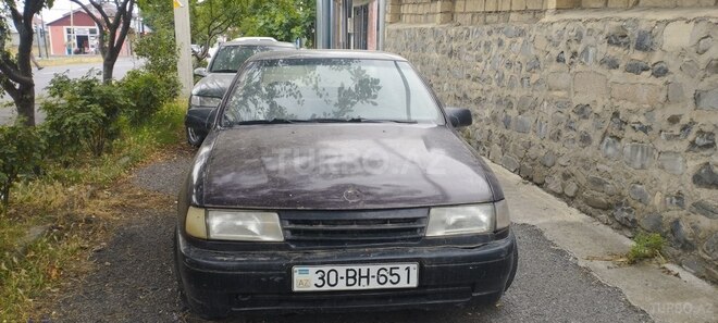 Opel Vectra 1992, 234,567 km - 1.6 l - Oğuz