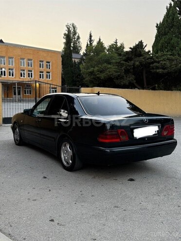Mercedes E 220 d 1998, 349,000 km - 2.2 л - Sumqayıt