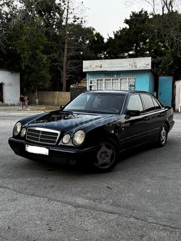 Mercedes E 220 d 1998, 349,000 km - 2.2 л - Sumqayıt