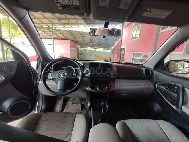 Toyota RAV4 2012, 193,121 km - 2.5 л - Neftçala