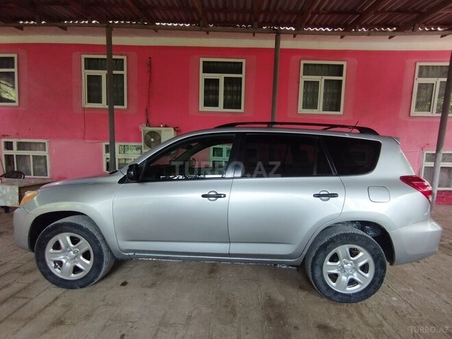 Toyota RAV4 2012, 193,121 km - 2.5 л - Neftçala