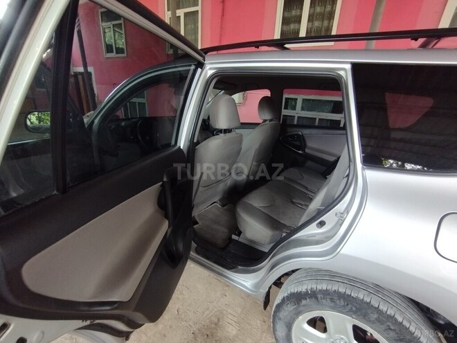 Toyota RAV4 2012, 193,121 km - 2.5 л - Neftçala