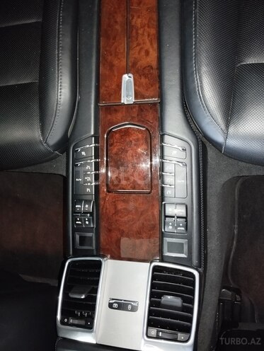 Porsche Panamera 4S-14