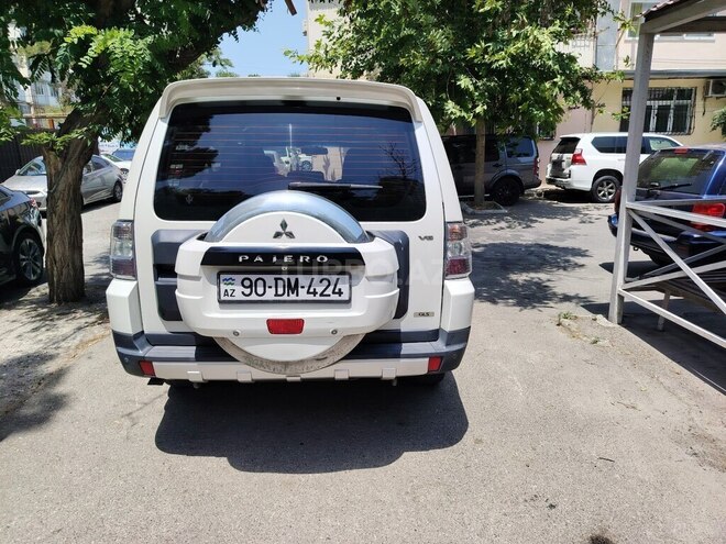 Mitsubishi Pajero 2008, 243,000 km - 3.0 л - Bakı