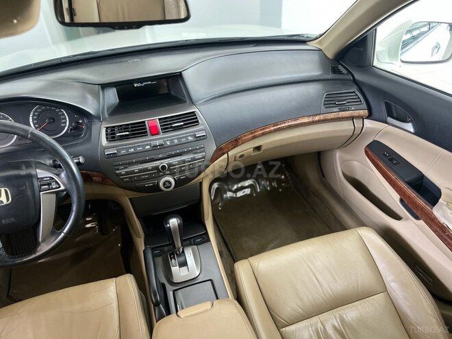 Honda Accord-13