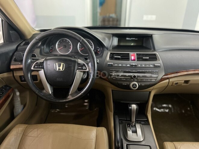 Honda Accord-12