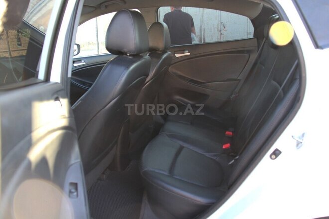Hyundai Accent 2013, 286,700 km - 1.6 l - Bakı