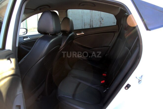 Hyundai Accent 2013, 286,700 km - 1.6 l - Bakı