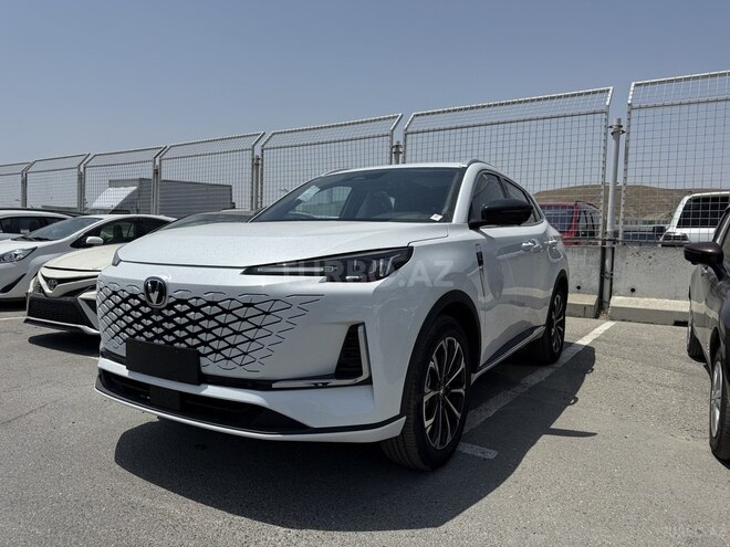 Changan CS 55 Plus 2025, 0 km - 1.5 л - Bakı