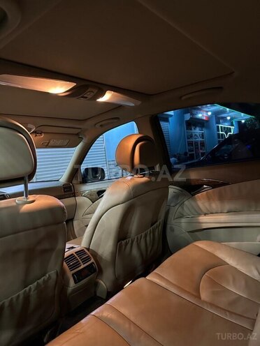 Mercedes E 280-17