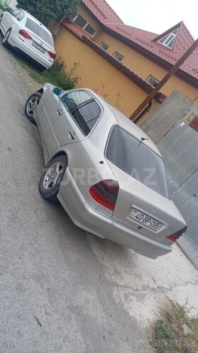 Mercedes C 230 1996, 724,000 km - 2.3 л - Quba