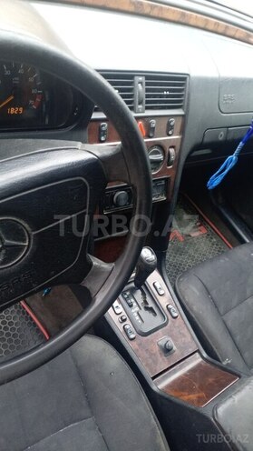 Mercedes C 230 1996, 724,000 km - 2.3 л - Quba