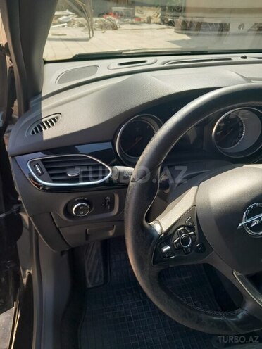 Opel Astra 2018, 178,000 km - 1.6 l - Bakı