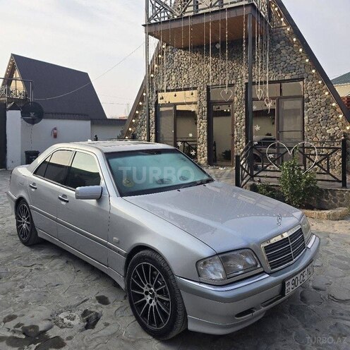 Mercedes C 240 1998, 270,000 km - 2.4 l - Sumqayıt