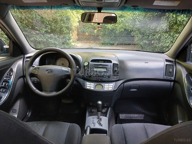 Hyundai Elantra-6