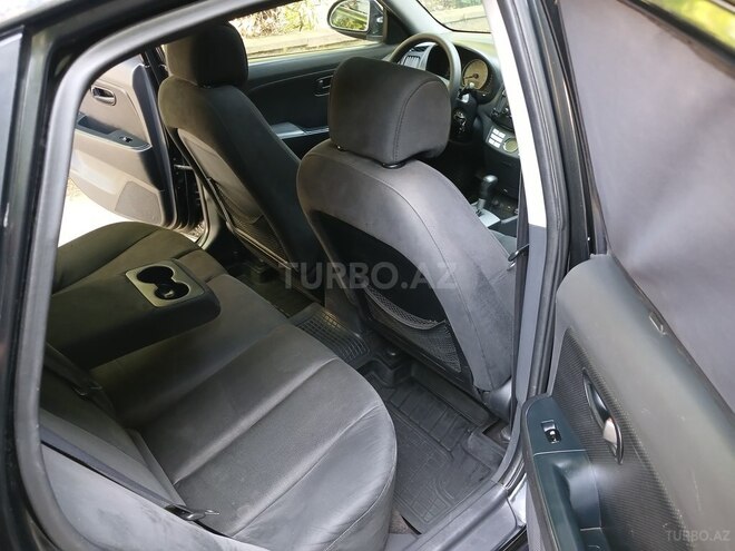 Hyundai Elantra-9