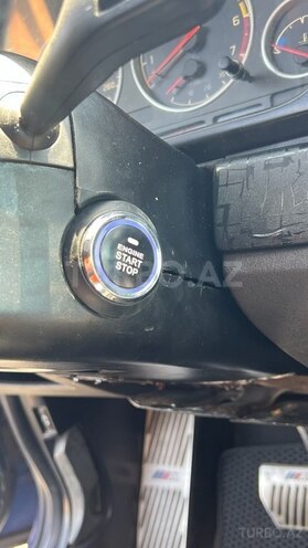 BMW 528 1998, 361,600 km - 2.8 l - Bakı