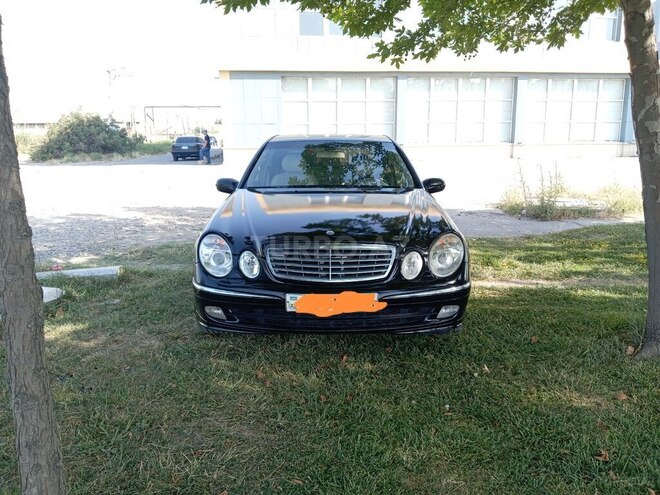 Mercedes E 220 d 2003, 235,684 km - 2.2 l - Sumqayıt