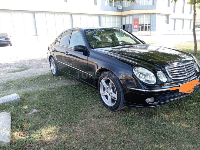 Mercedes E 220 d 2003, 235,684 km - 2.2 l - Sumqayıt