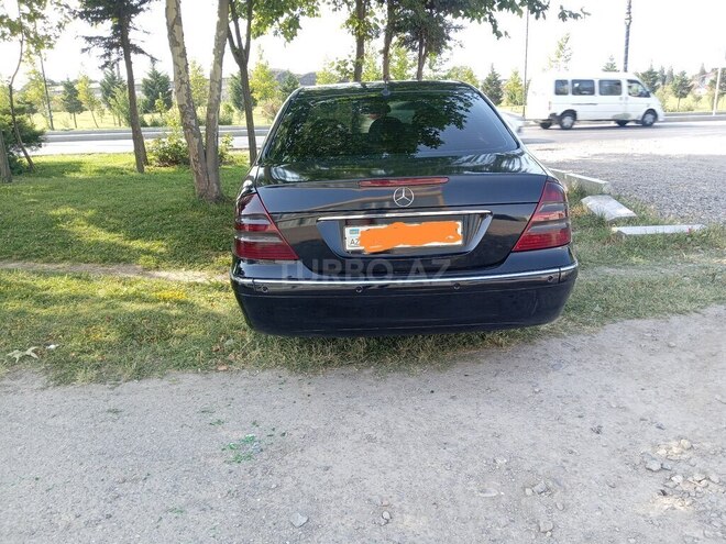 Mercedes E 220 d 2003, 235,684 km - 2.2 l - Sumqayıt