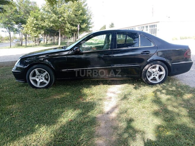 Mercedes E 220 d 2003, 235,684 km - 2.2 l - Sumqayıt