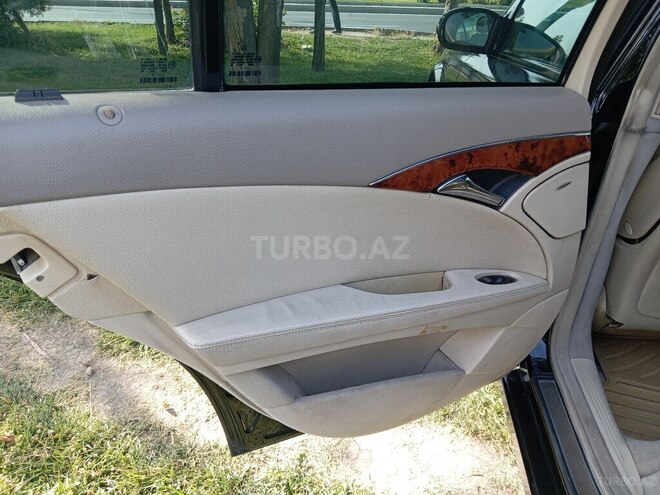 Mercedes E 220 d 2003, 235,684 km - 2.2 l - Sumqayıt