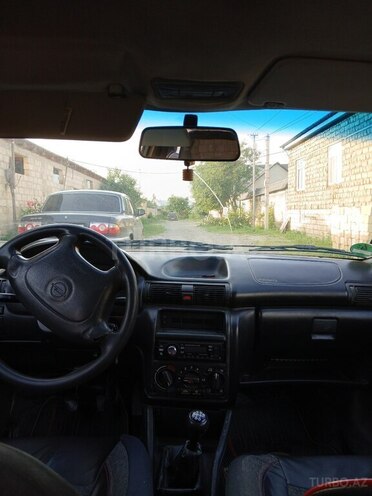 Opel Astra 1997, 350,650 km - 1.6 l - Quba