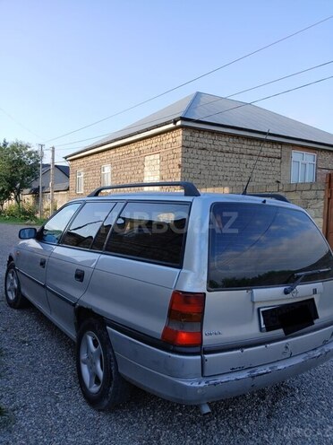 Opel Astra 1997, 350,650 km - 1.6 l - Quba